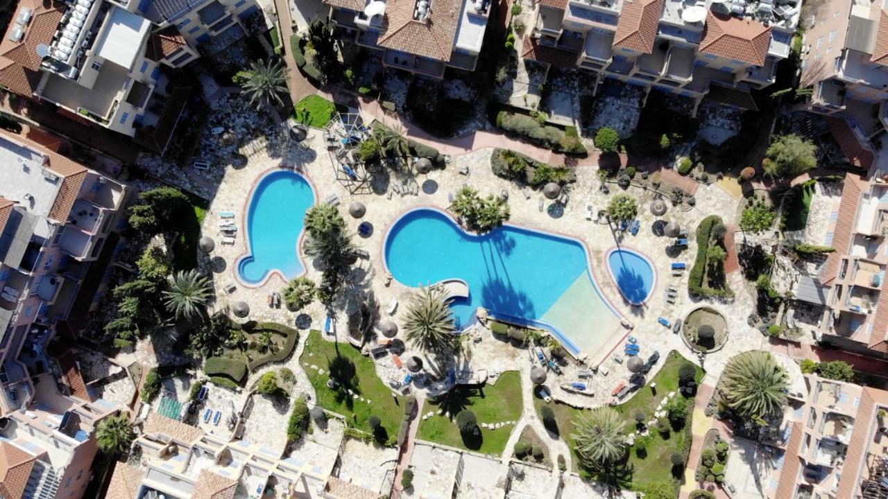 Limnaria Gardens Two Bedroom Apartment With Balcony Paphos Eksteriør bilde