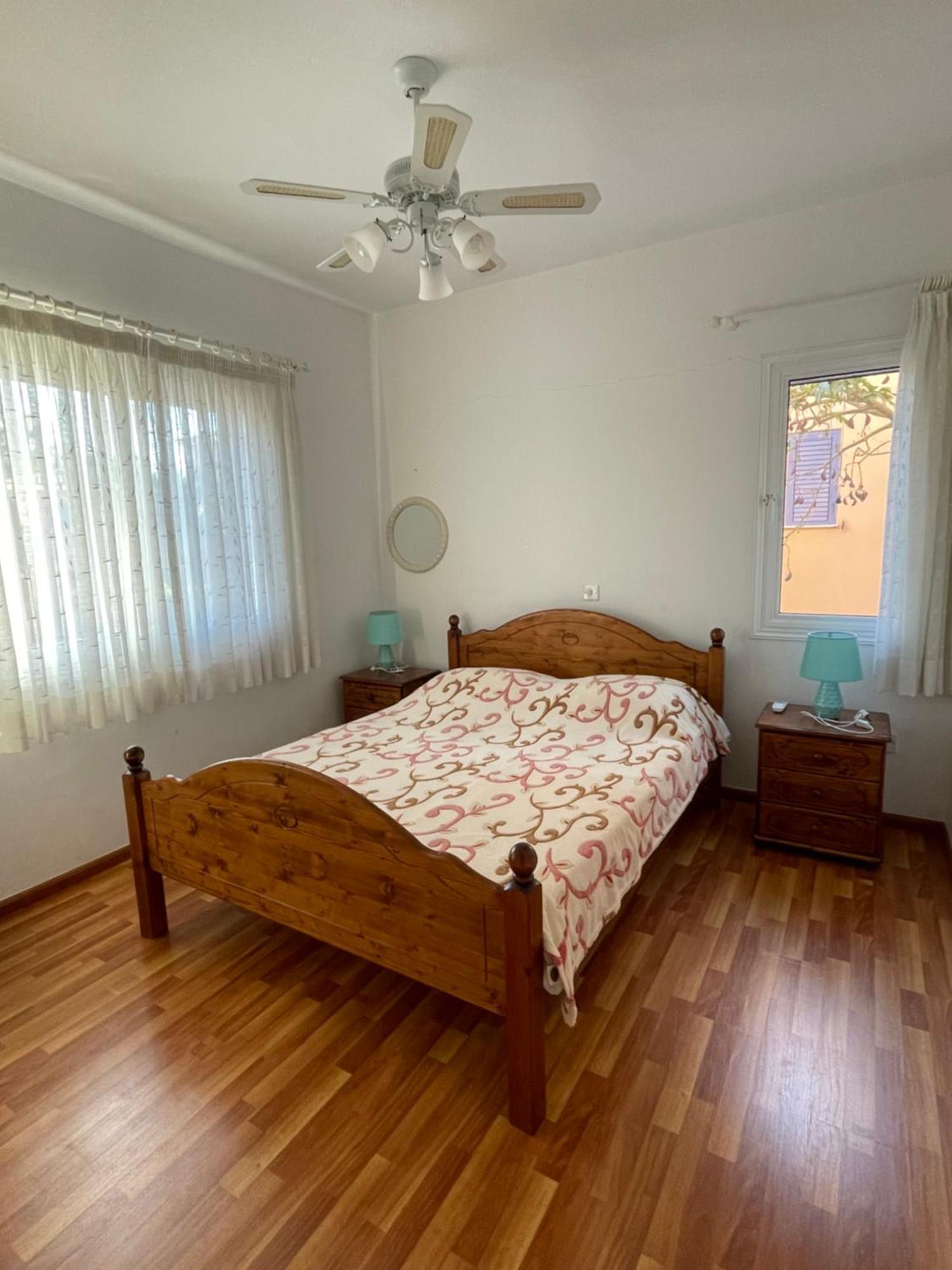 Limnaria Gardens Two Bedroom Apartment With Balcony Paphos Eksteriør bilde