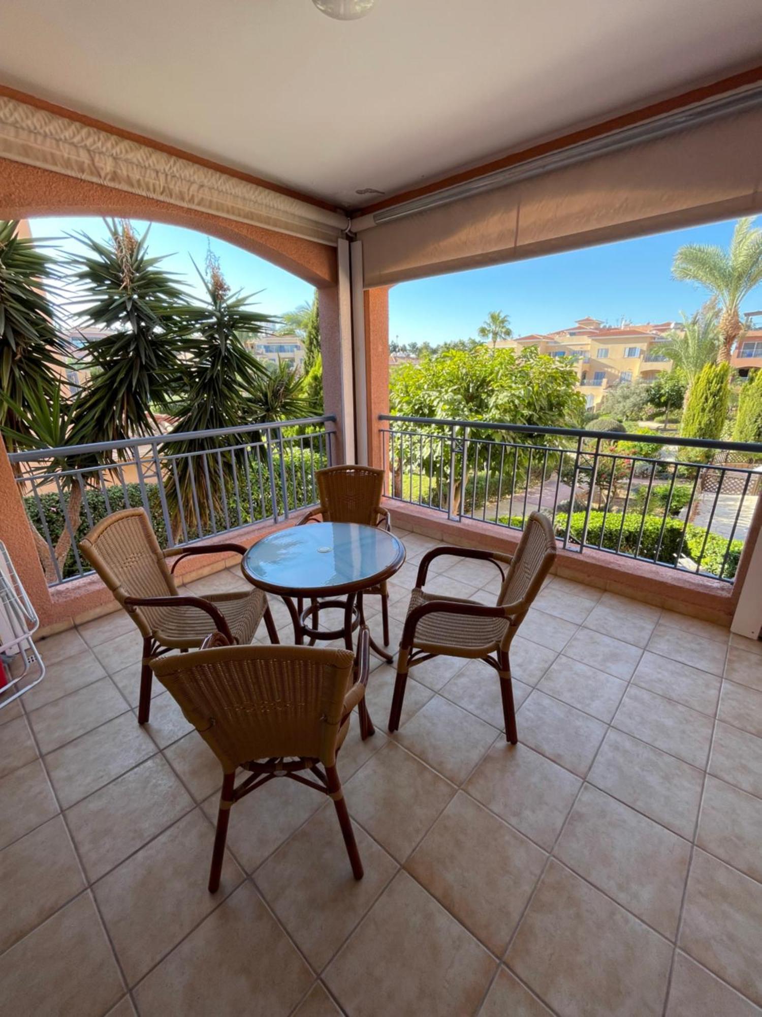 Limnaria Gardens Two Bedroom Apartment With Balcony Paphos Eksteriør bilde