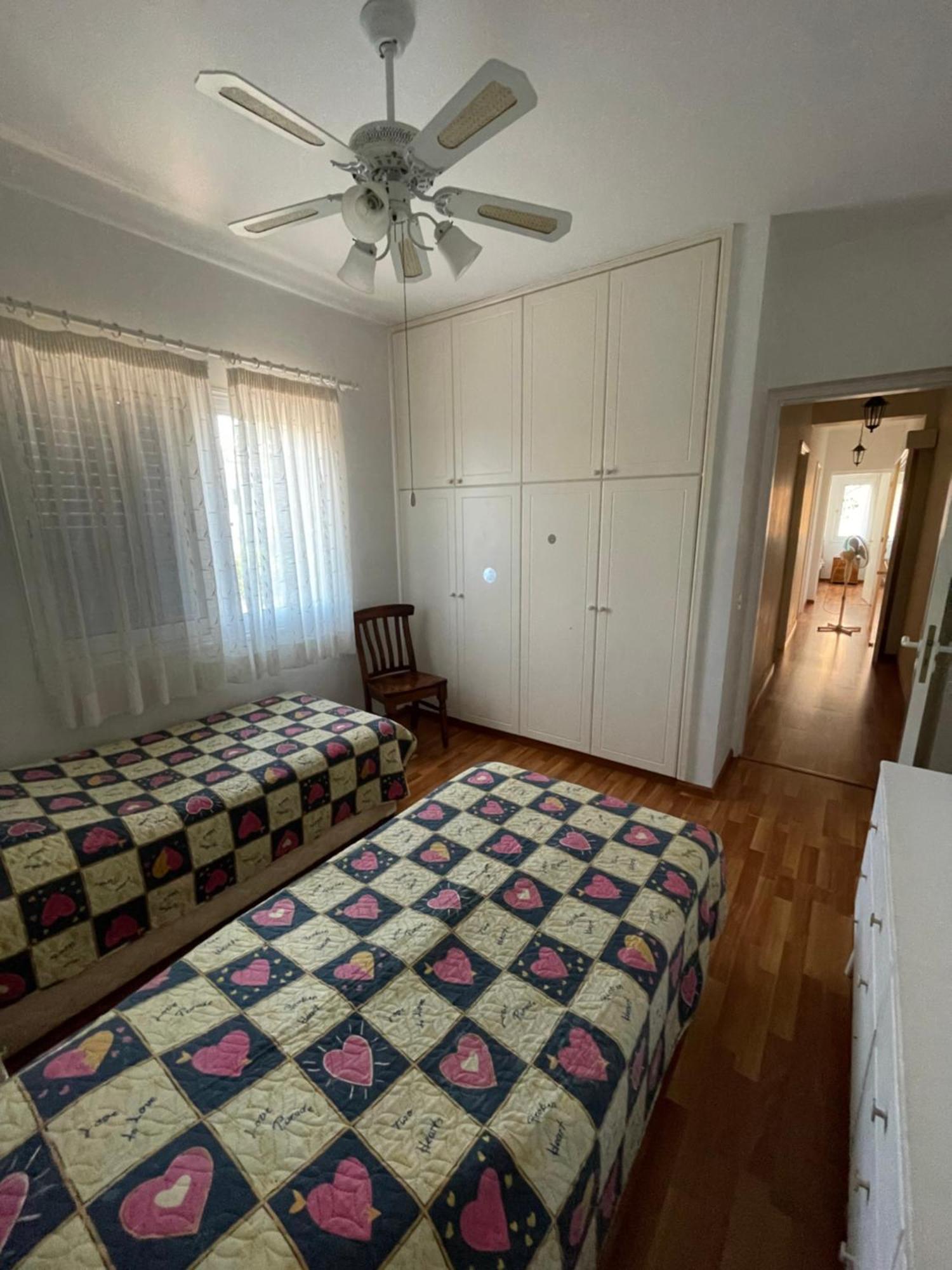 Limnaria Gardens Two Bedroom Apartment With Balcony Paphos Eksteriør bilde